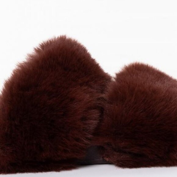 AZALEA WANG LET'S STAY IN FLAT SANDAL IN BROWN ( BRAND NEW !!! ) - Picture 8 of 10